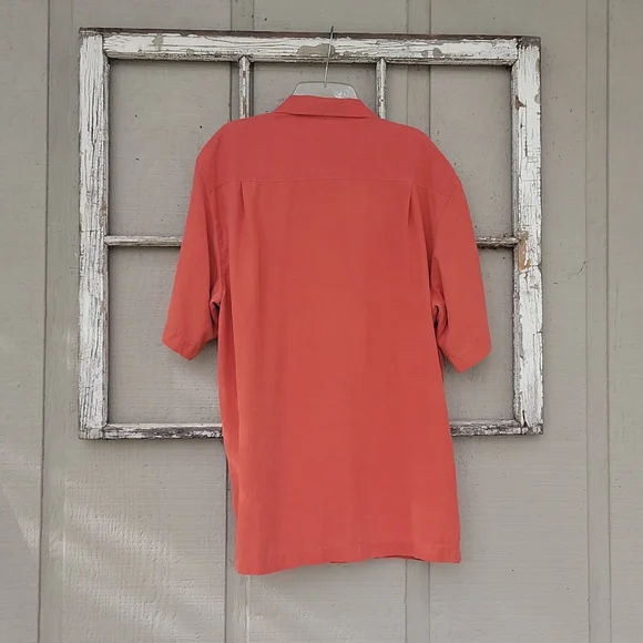 Tommy Bahama Button Up - Picture 2 of 5